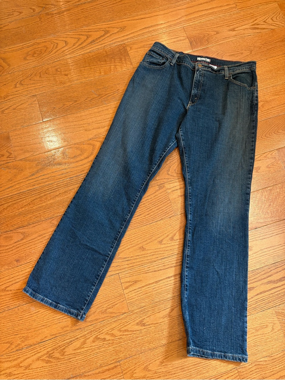 Levi’s 550 Women’s 16 Long Dark Wash Relaxed Bootcut Jeans Y2K